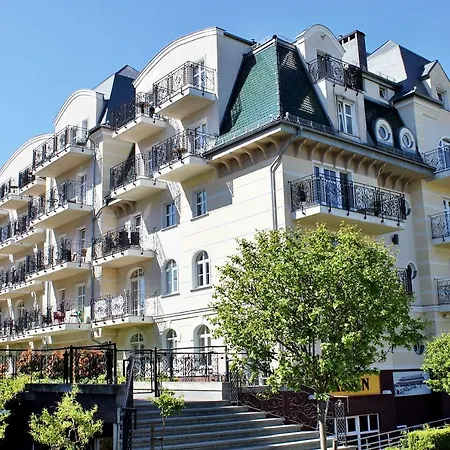 Apartbaltic - Korona Wazow 57 아파트 슈비노우이스쳬